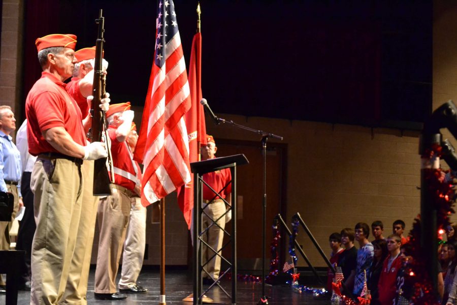 Heroes commemorate with Junior Class in honor of Veterans Day