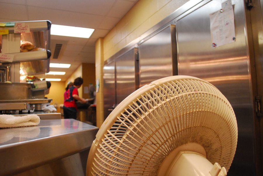Lack of air conditioning at HHS negatively impacts the cafeteria 