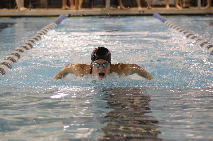 [GALLERY] Girls swimming defeats Dundee Crown