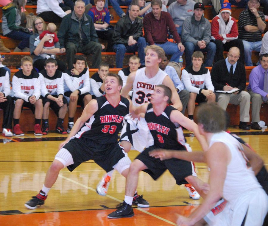 Turnovers cost Huntley game at Crystal Lake Central