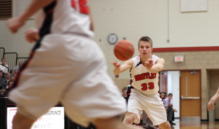 Huntley wins a thriller against Jacobs