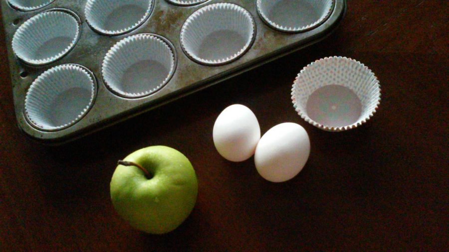 Octobers Recipe: Apple Muffins