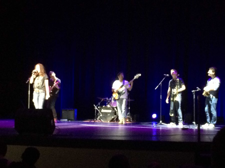 Battle of the Bands rocks Huntley High School