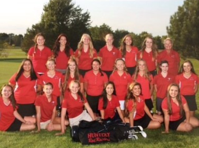 Red Raiders girls golf team. (Photo courtsey of Huntley Girls Golf twitter)