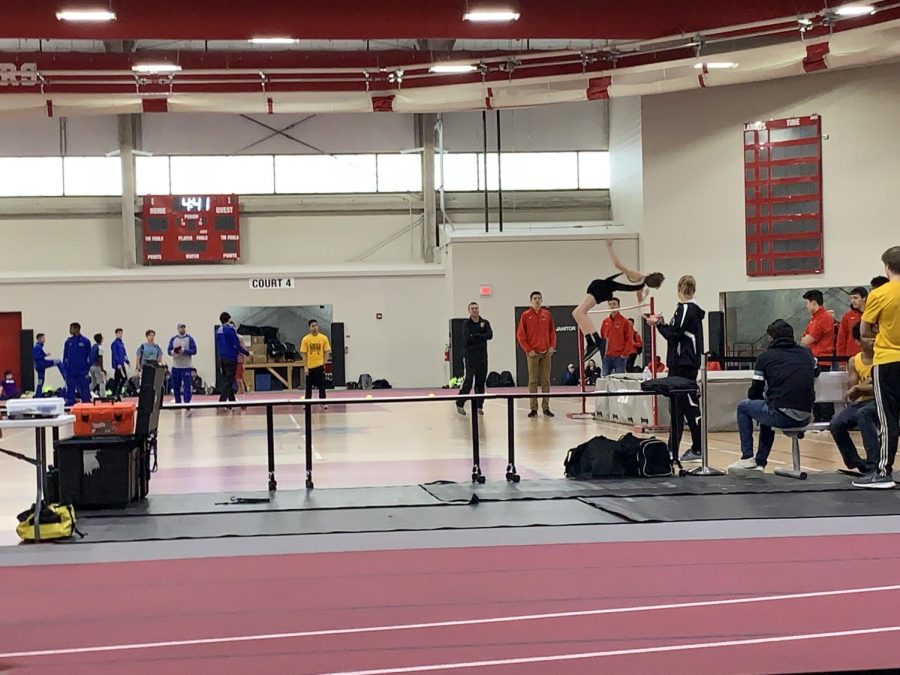 HHS Boys Track places first at indoor invite