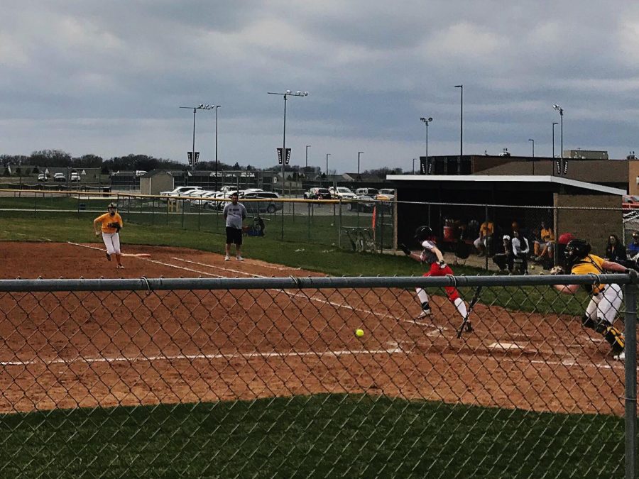 Huntley Varsity Softball Plays Close Game Against Jacobs