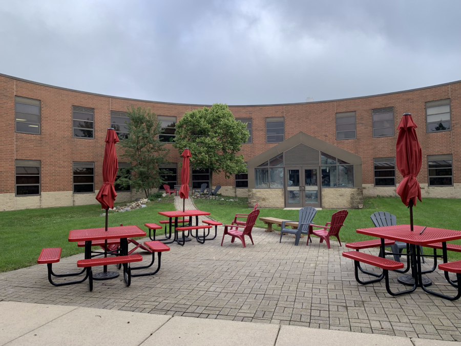 New outdoor seating for the 2019-2020 school year