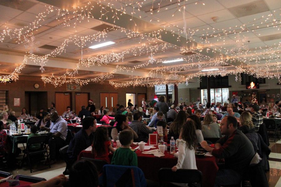 Santas Fireside Feast goes off without a hitch at Marlowe Middle School