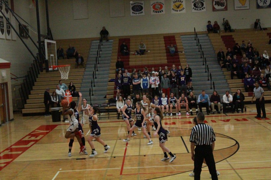 Huntley+girls+basketball+triumphs+over+Hampshire+to+further+conference+status