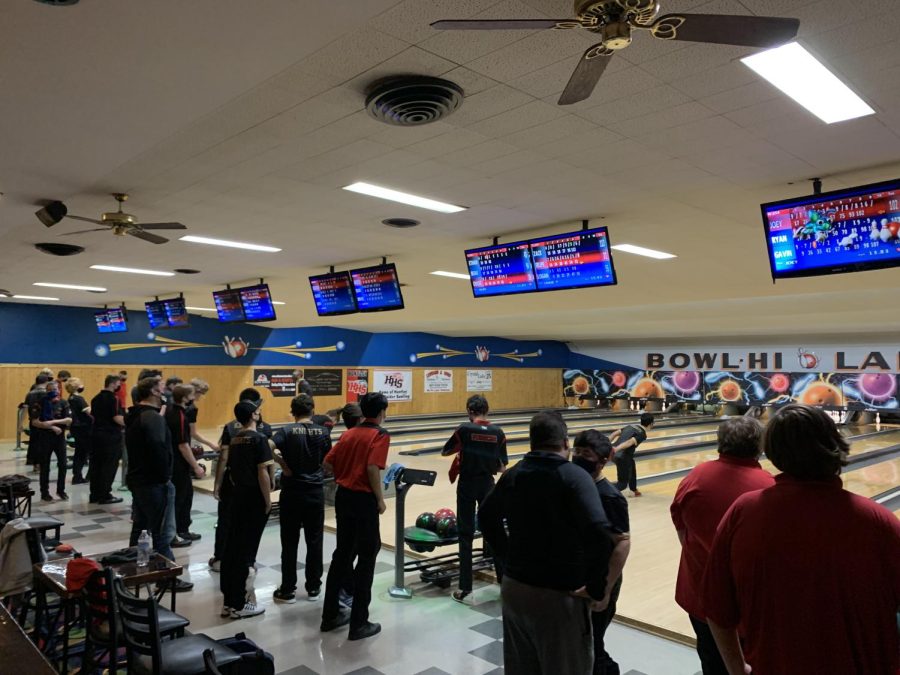 Boys varsity bowling does exceptional against Grayslake North