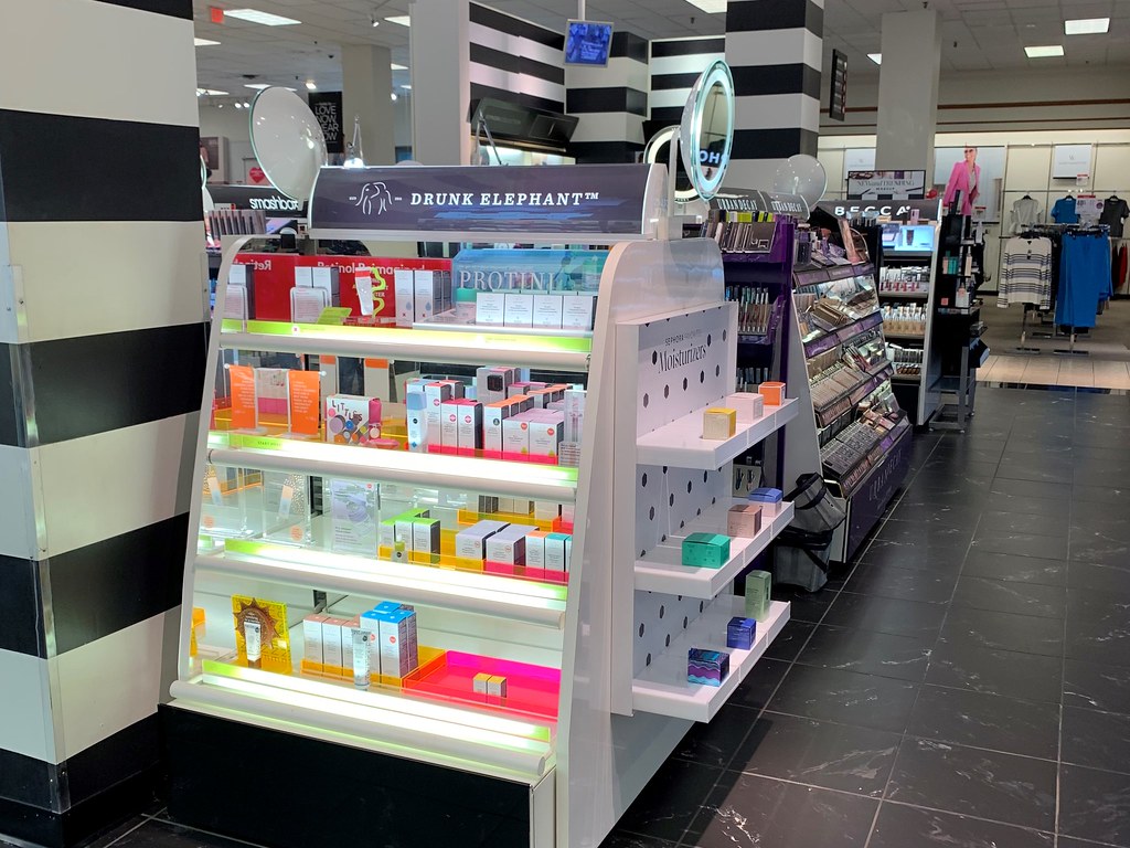 Parents are letting their children run wild in Sephora and buy products that are not recommended for them. 