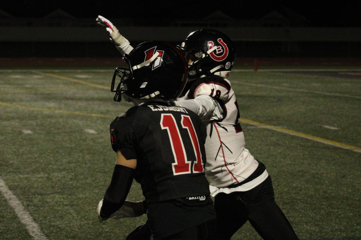 Alex Ejmont catching a 30-yard pass.